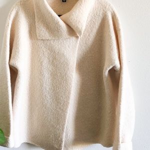 Eileen fisher wool and silk cream cardigan size medium